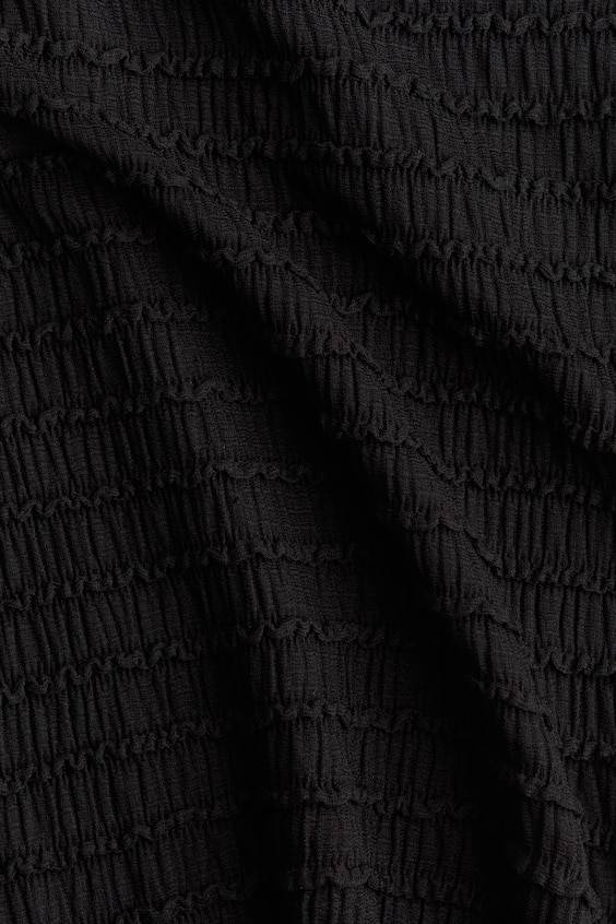 HM Gesmoktes Shirt Mit Overlock-Details