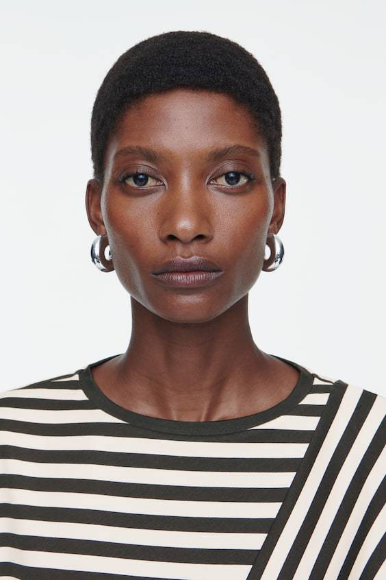 HM GESTREIFTES T-SHIRT