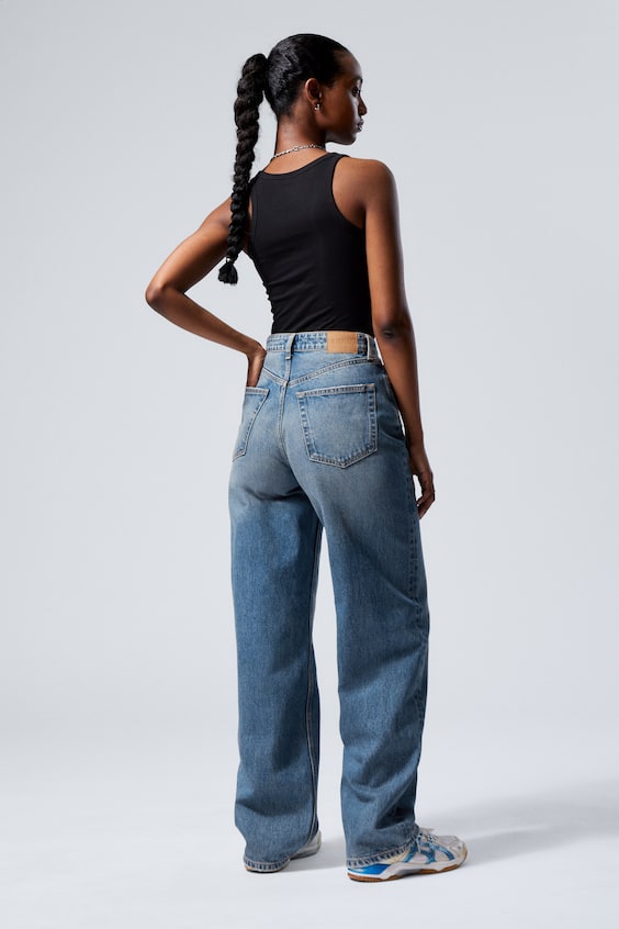 HM Halo Curve – Jeans Mit Hohem Bund Und Weitem Bein
