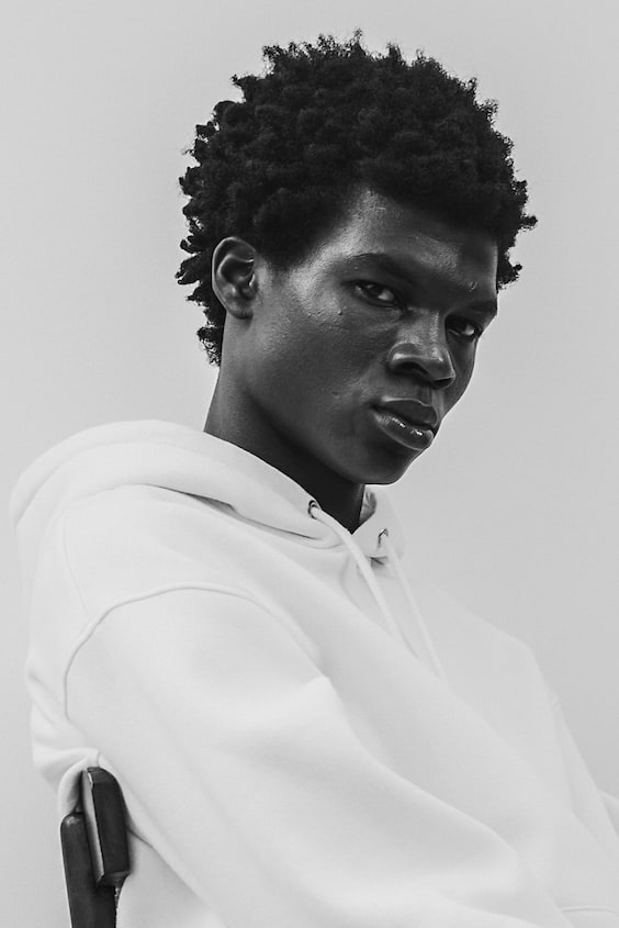 HM Hoodie In Loose Fit