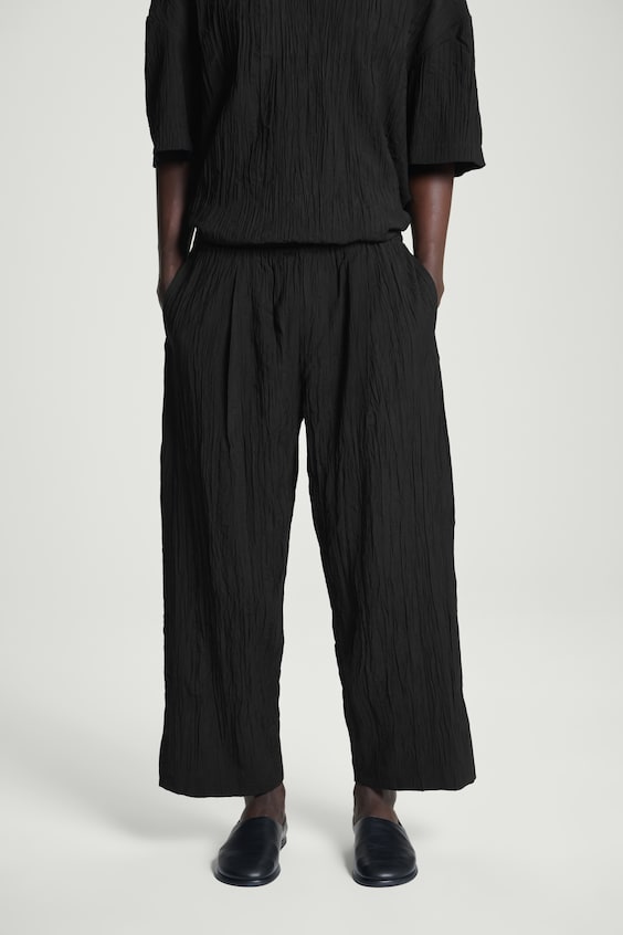 HM HOSE IN KNITTEROPTIK MIT WEITEM BEIN