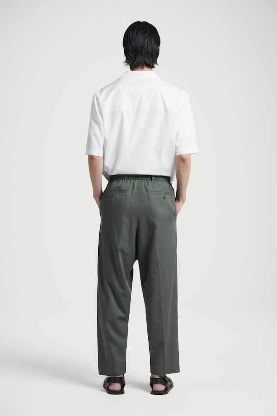 HM HOSE MIT SCHMAL ZULAUFENDEM BEIN