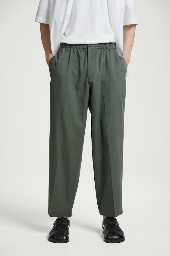 HM HOSE MIT SCHMAL ZULAUFENDEM BEIN