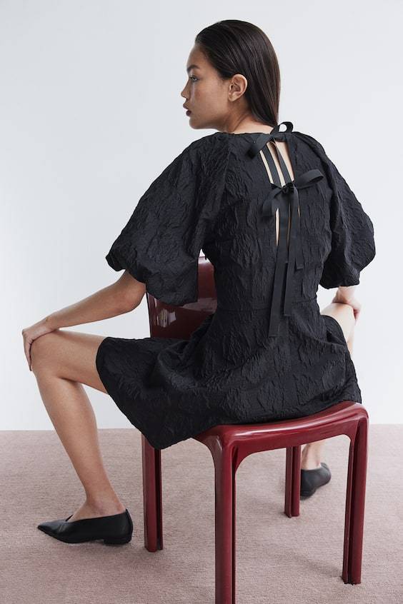 HM Jacquardkleid Mit Bindebändern Im Rücken