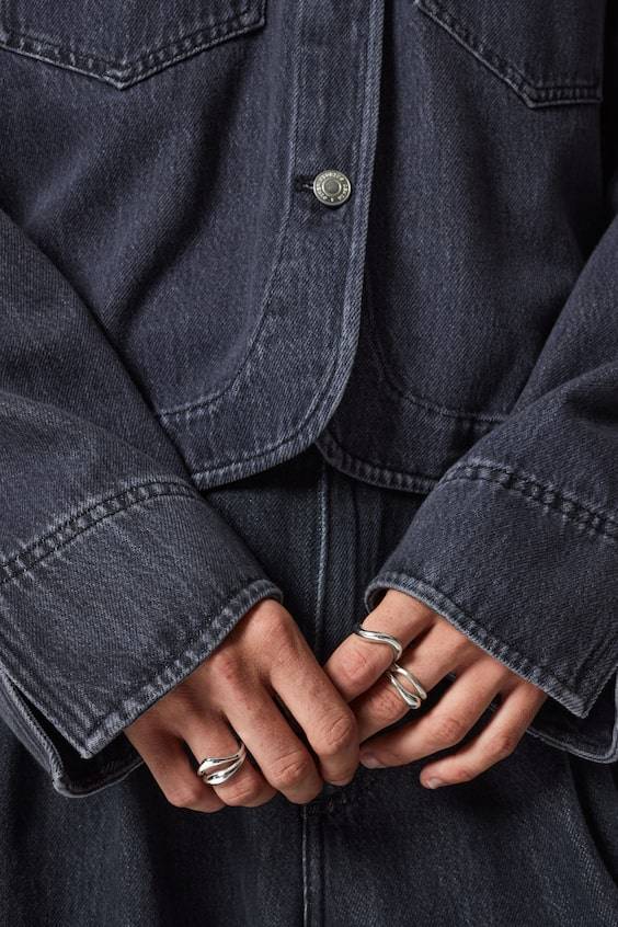 HM Kastenförmige Jeansjacke