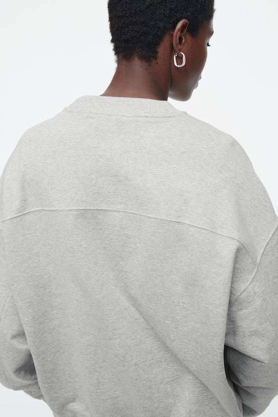 HM KLASSISCHES SWEATSHIRT MIT RUNDHALSAUSSCHNITT