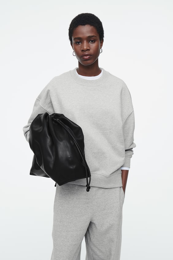 HM KLASSISCHES SWEATSHIRT MIT RUNDHALSAUSSCHNITT