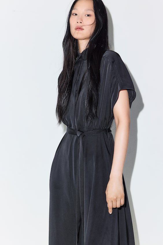 HM Kleid Mit Bindegürtel