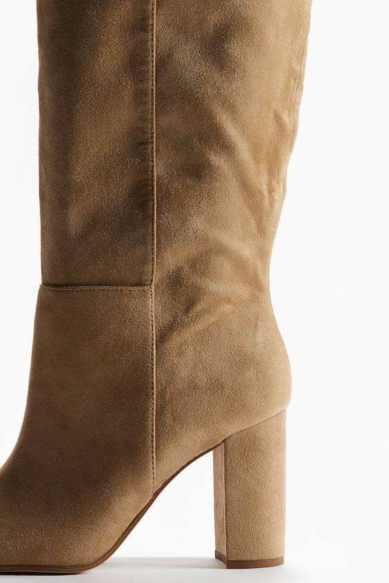 HM Kniehohe Stiefel mit Absatz