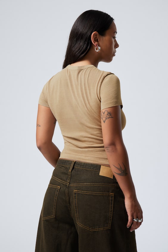 HM Körperbetontes T-Shirt Mit Aufdruck