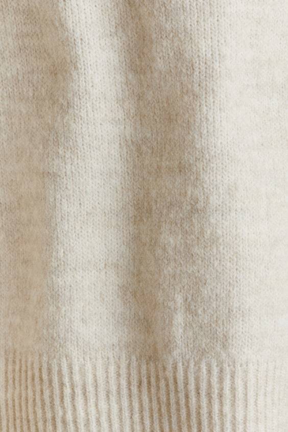 HM Kurzer Feinstrick-Pullover