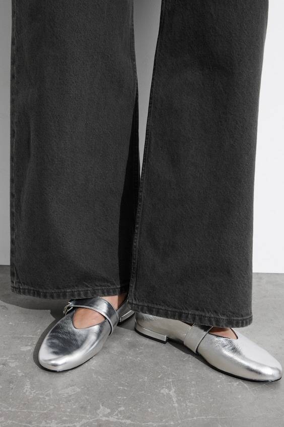 HM Leder-Ballerinas Mit Schnalle