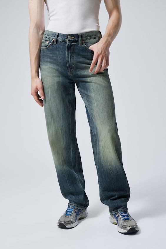 HM Locker Geschnittene Jeans Galaxy