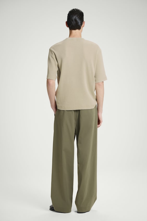 HM LOCKER GESCHNITTENES T-SHIRT AUS WAFFEL-JERSEY