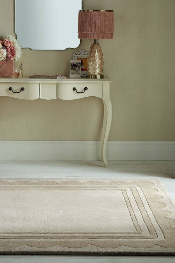 HM Lois Scallop Border Wollteppich