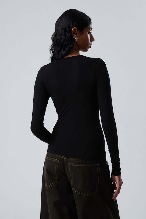 HM Longsleeve Mit U-Boot-Ausschnitt