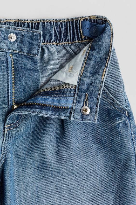 HM Loose Fit Jeans