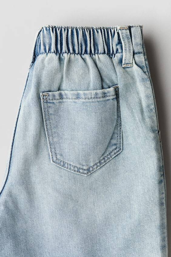 HM Loose Fit Jeans