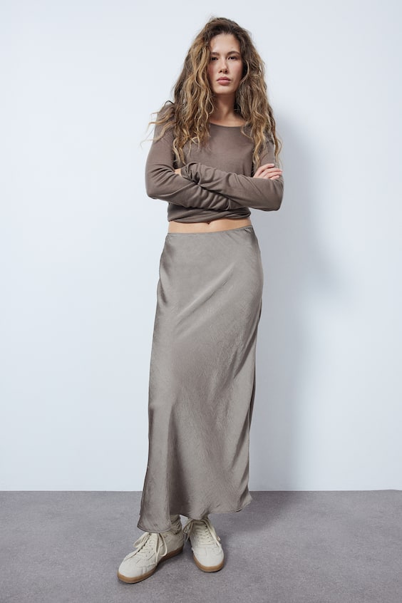 HM Maxirock aus gecrinkeltem Satin