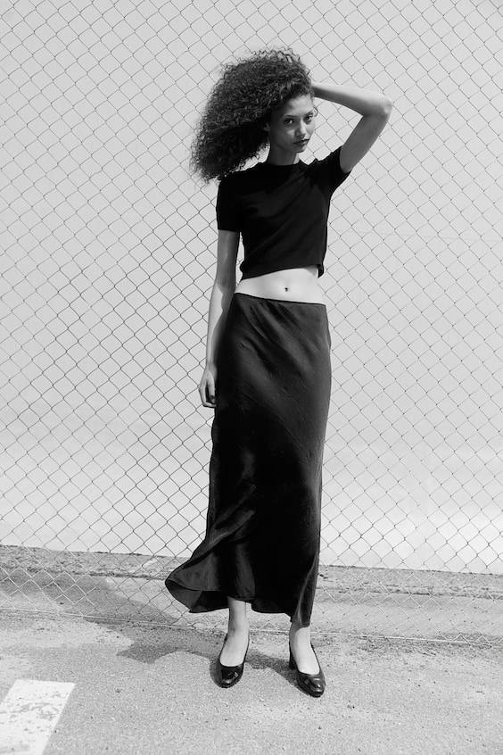 HM Maxirock aus gecrinkeltem Satin