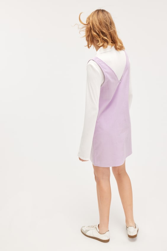 HM Mini-Schürzenkleid Aus Cord