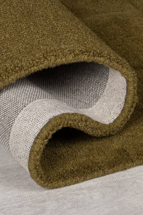 HM Moderner Teppich Aus Wolle Im Schachbrettmuster