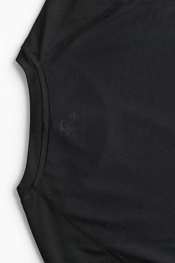 HM Muscle Fit Sports Top In DryMove™