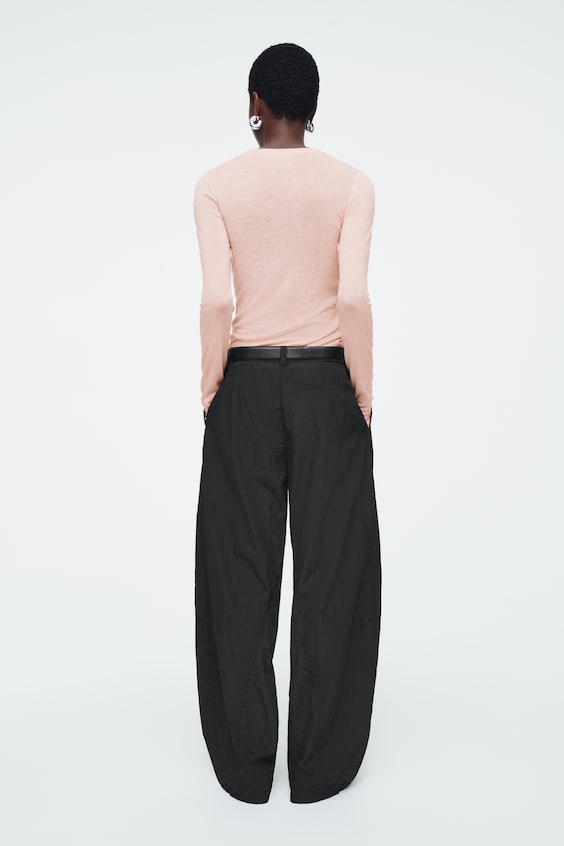 HM OBERTEIL AUS MERINOWOLLE MIT RUNDHALSAUSSCHNITT