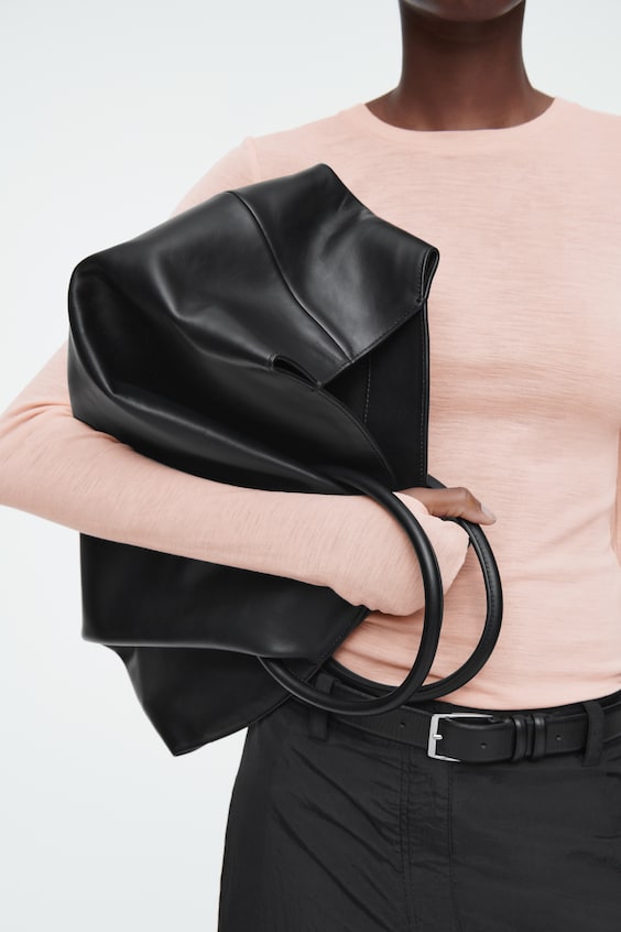 HM OBERTEIL AUS MERINOWOLLE MIT RUNDHALSAUSSCHNITT