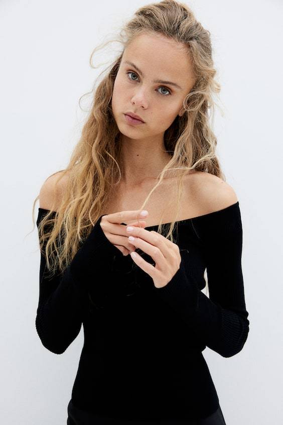 HM Off-Shoulder-Shirt