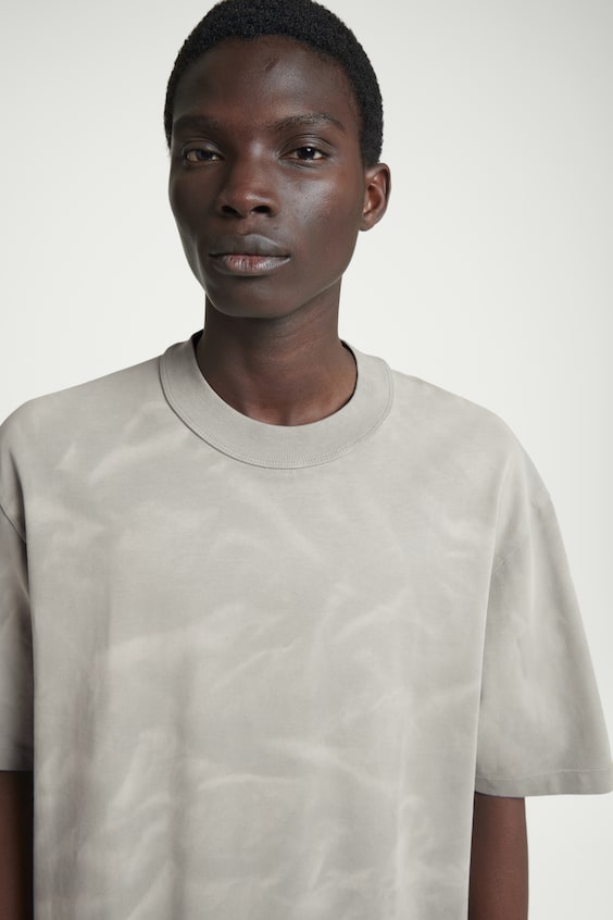 HM OVERSIZED-T-SHIRT MIT ACID-WASCHUNG