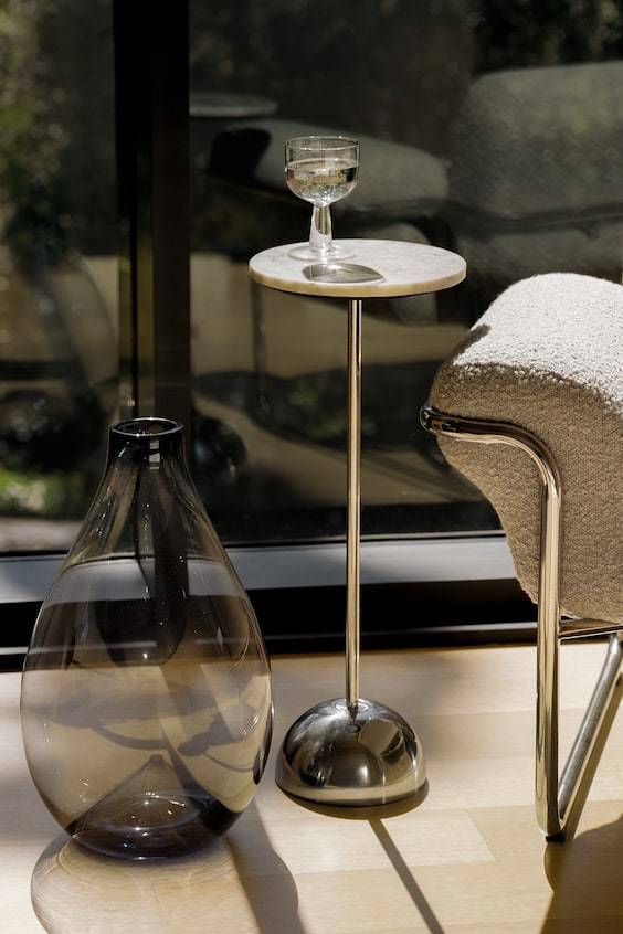 HM Piedestal Aus Metall