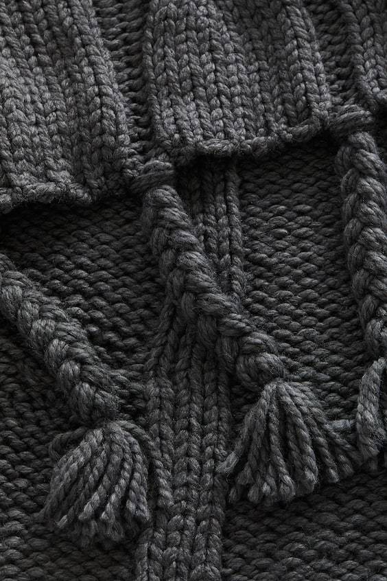 HM Plaid Mit Quasten