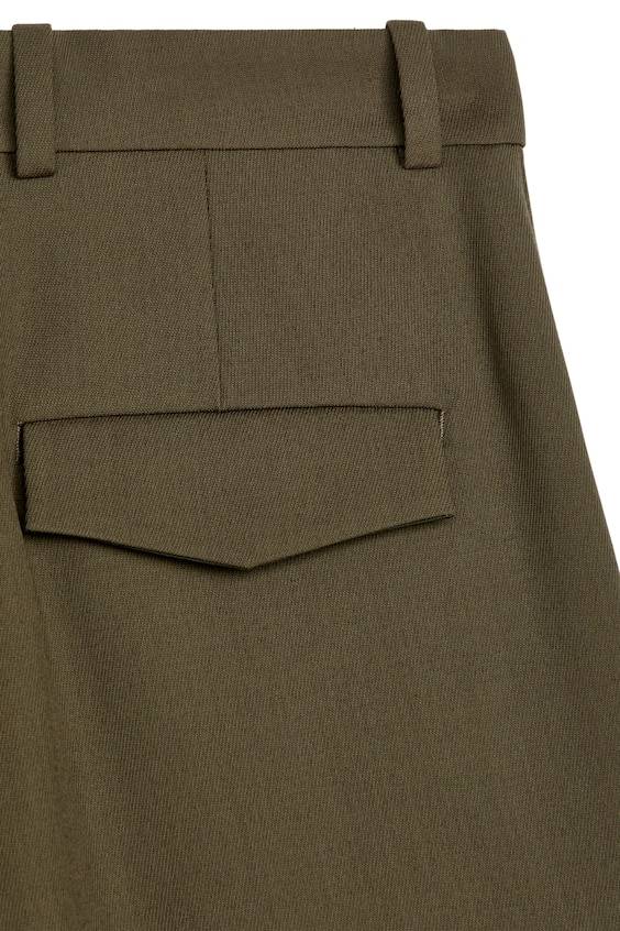 HM Pleated Twill Trousers