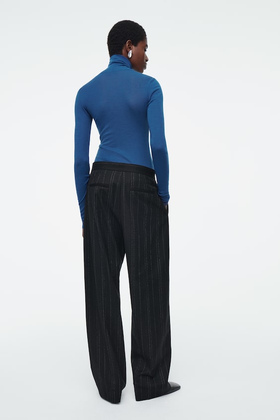 HM ROLLKRAGENOBERTEIL AUS MERINOWOLLE