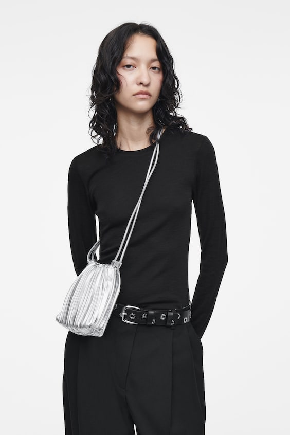 HM SCALLOP UMHÄNGETASCHE - LEDER