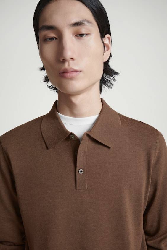 HM SCHMAL GESCHNITTENES POLOSHIRT AUS MERINOWOLLE