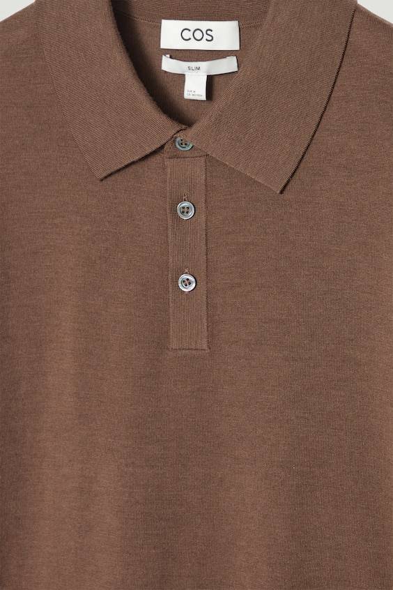 HM SCHMAL GESCHNITTENES POLOSHIRT AUS MERINOWOLLE