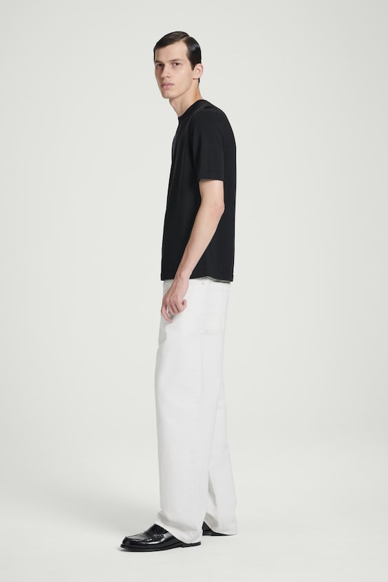 HM SCHMAL GESCHNITTENES STRICK-T-SHIRT AUS SEIDE