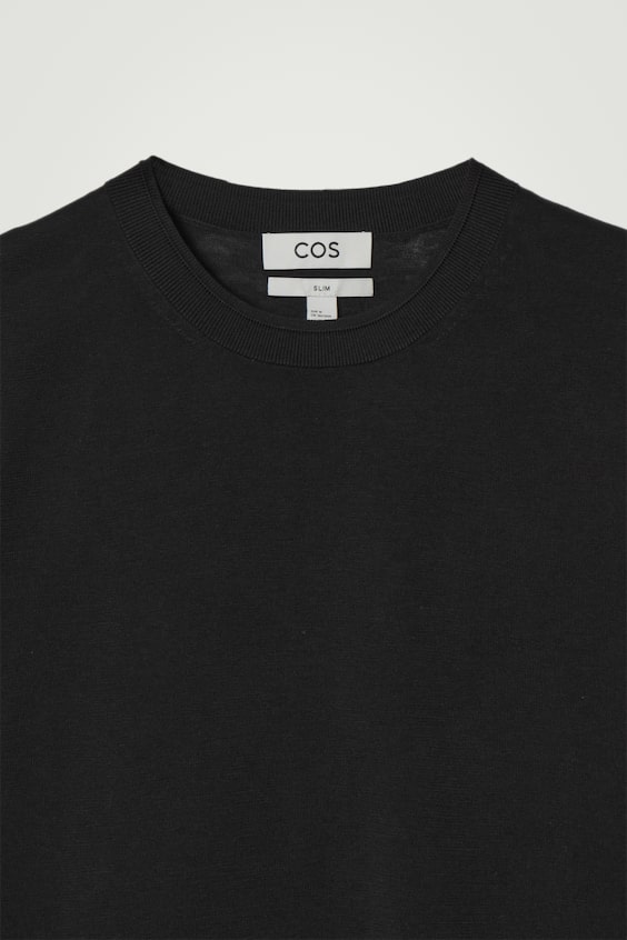 HM SCHMAL GESCHNITTENES STRICK-T-SHIRT AUS SEIDE