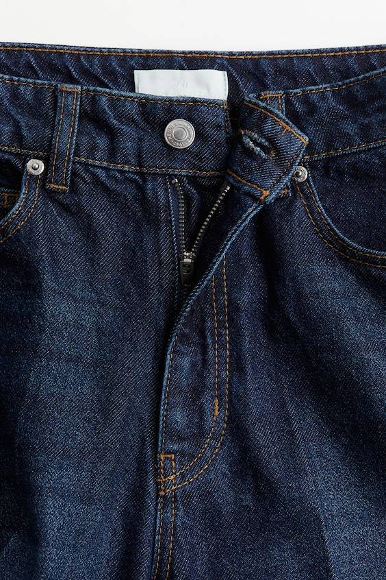 HM Schmal Zulaufende Jeans Bügelfalten