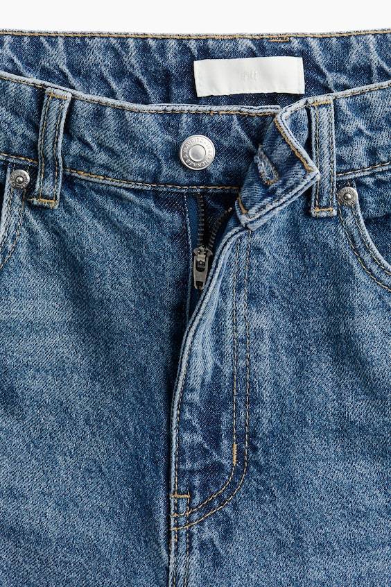 HM Schmal Zulaufende Jeans Bügelfalten