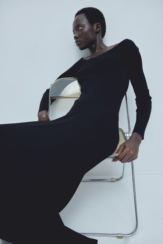 HM Schulterfreies Kleid In Rippstrick