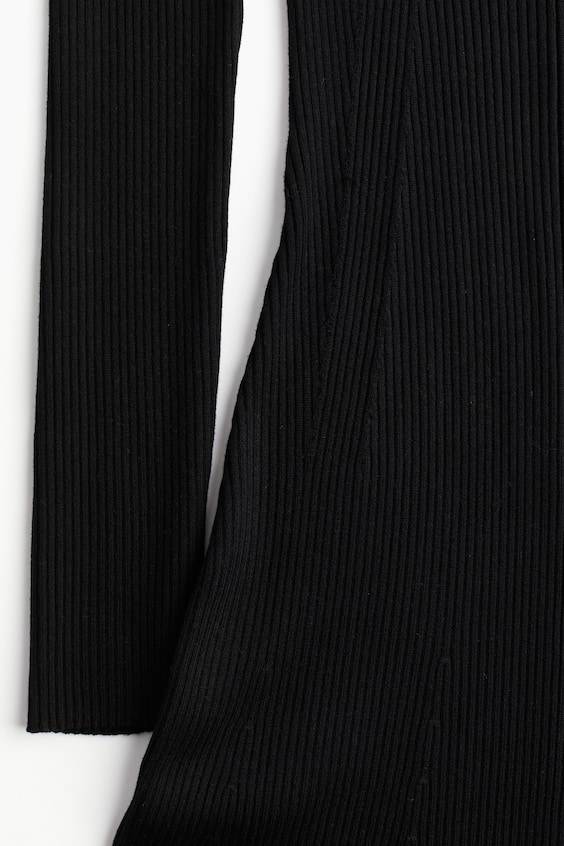 HM Schulterfreies Kleid In Rippstrick