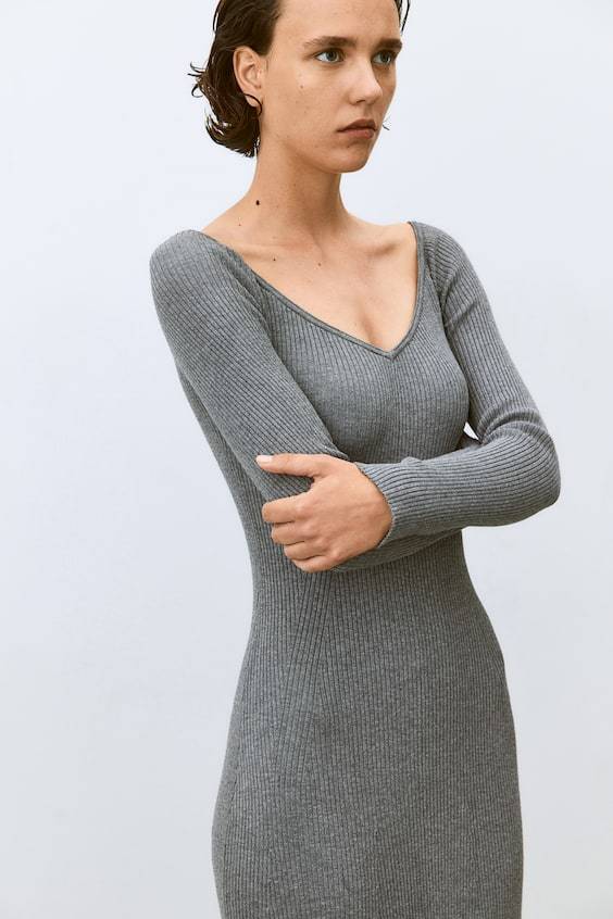 HM Schulterfreies Kleid In Rippstrick