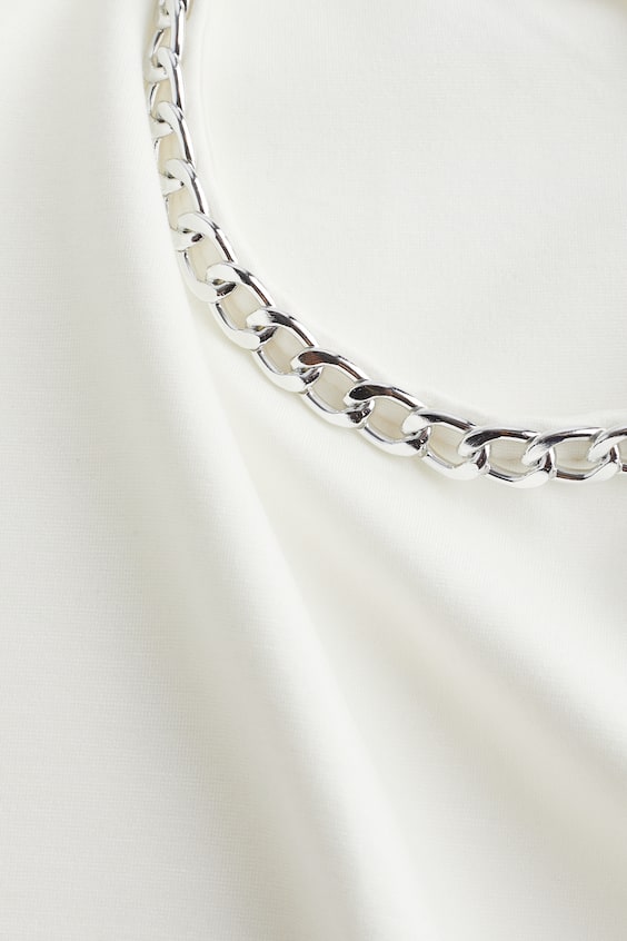 HM Shirt Mit Zierkette