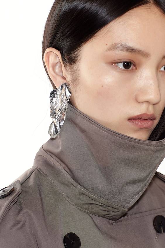 HM Skulpturale Ohrringe