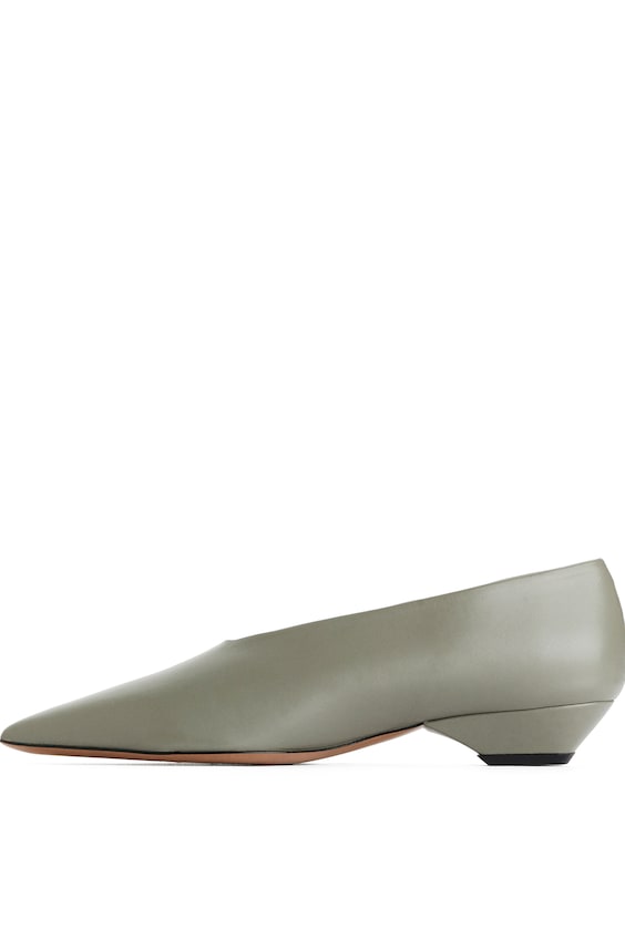 HM Spitzer Lederpumps