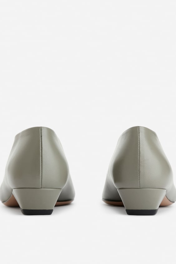 HM Spitzer Lederpumps