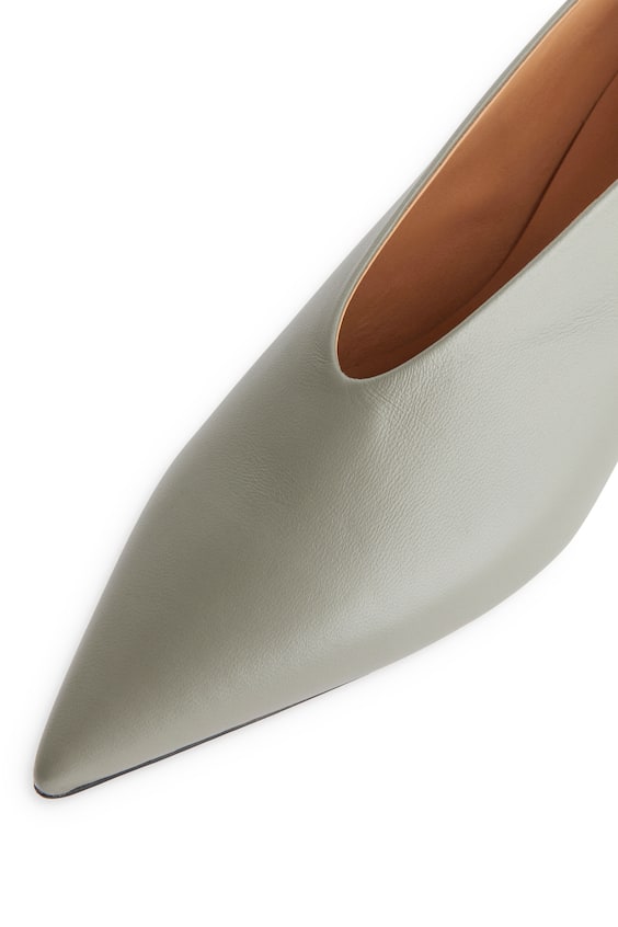 HM Spitzer Lederpumps